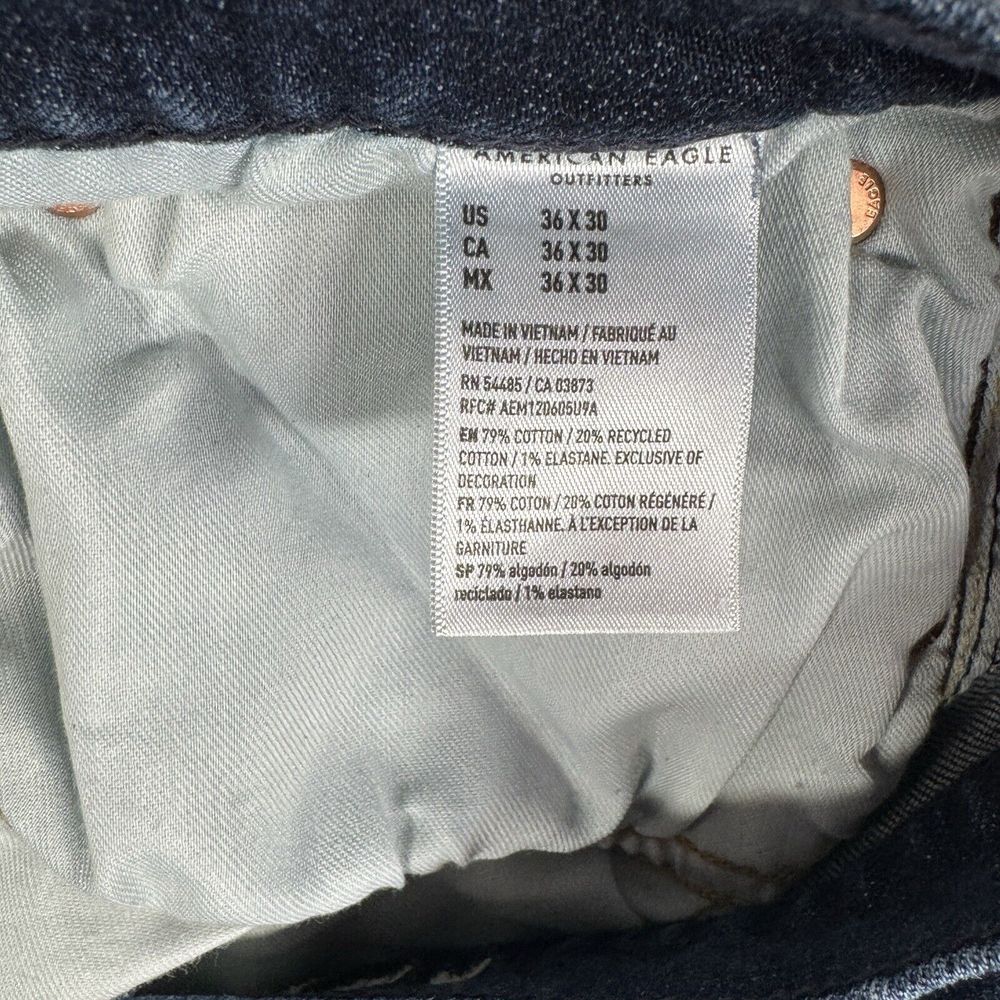 American Eagle Jeans Mens 36x30 Blue Relaxed Straight‎ Medium Wash Denim - Picture 3 of 9